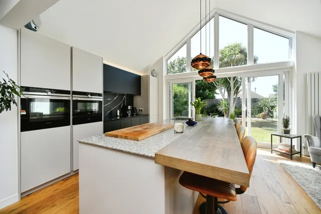 Edith Avenue, Peacehaven, BN10, photo 2