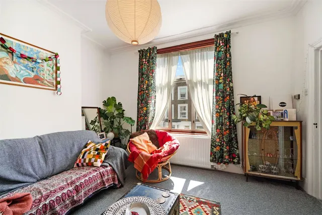 Alexander Road, London, N19, photo 1