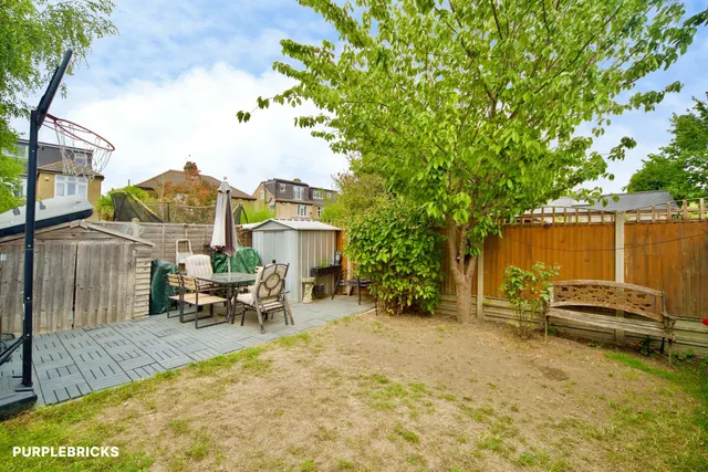 Churchbury Lane, Enfield, EN1, photo 2