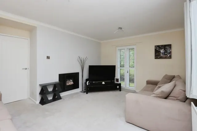 Reney Avenue, Sheffield, S8, photo 2
