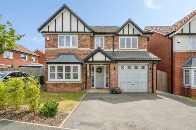 Moorgreen Way, Bircotes, Doncaster, photo 1