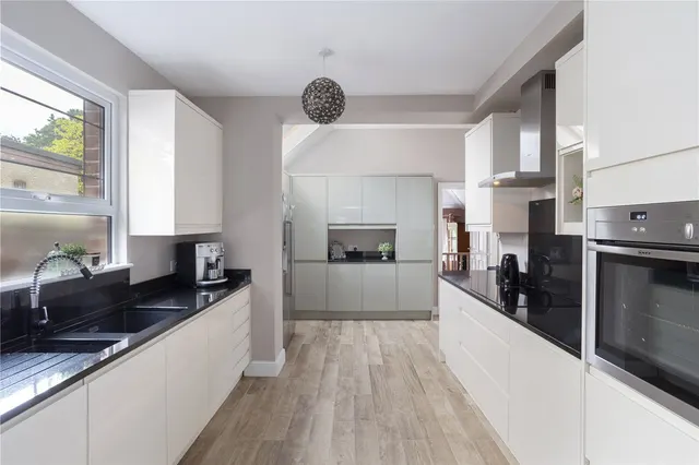 Coleford Bridge Road, Camberley, GU16, photo 2