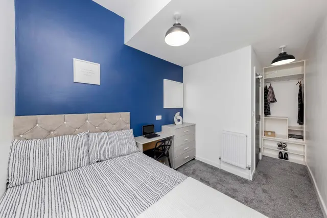 Oldham Road, Failsworth, M35, photo 3