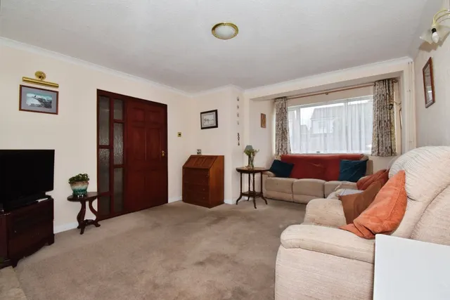 Blenheim Road, Birstall, LE4, photo 3