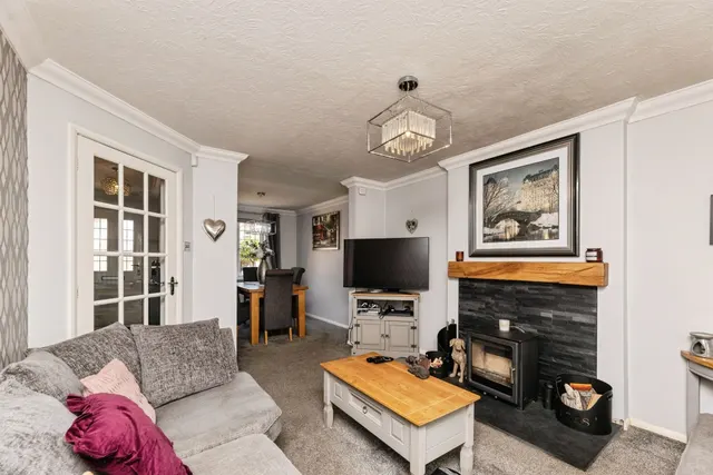 Photo 3 — Cavendish Avenue, Pontefract