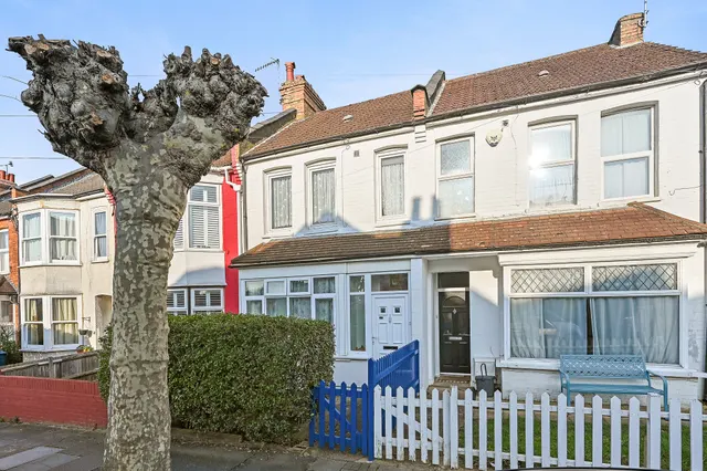 Bowen Road, West Harrow, HA1, photo 1