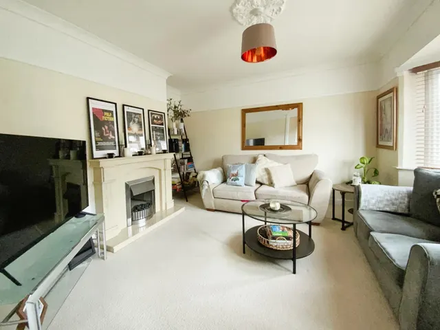 Hawthorne Avenue, Nottingham, NG10, photo 2