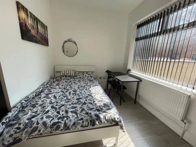 Photo 2 — Albany Road, Earlsdon, Coventry, CV5