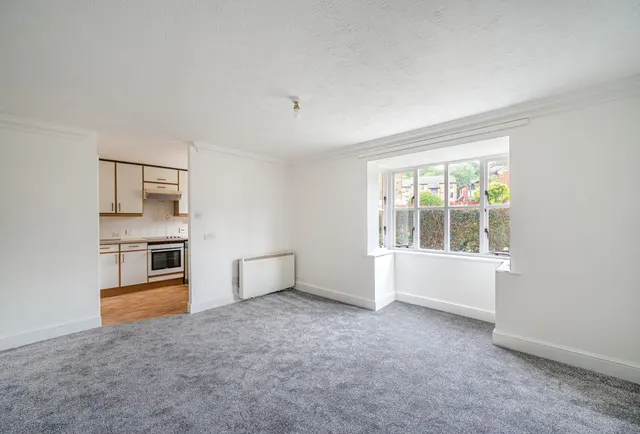 Photo 2 — Oakhill Road, Sutton, SM1 3AA