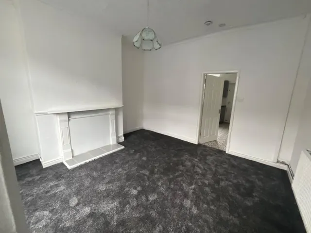 Marlborough Street, Ashton-Under-Lyne, OL7, photo 3