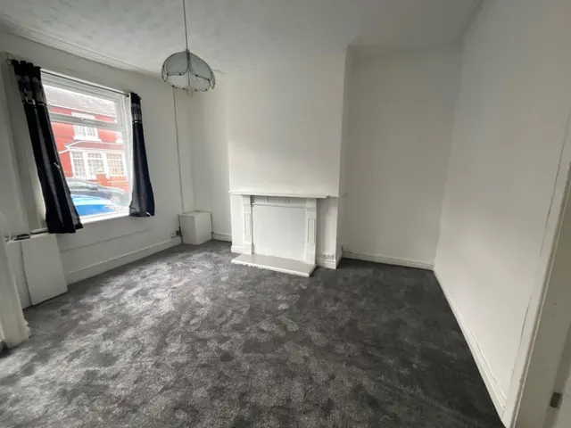 Marlborough Street, Ashton-Under-Lyne, OL7, photo 2