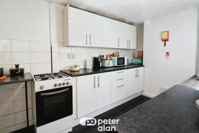 Augusta Street, Cardiff, CF24, photo 2