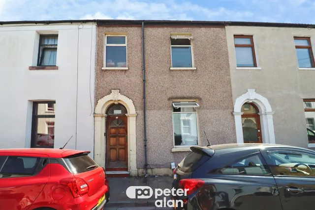 Augusta Street, Cardiff, CF24, photo 1