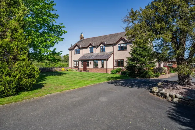 Photo 2 — The Green, Higher Kinnerton, Higher Kinnerton, Flintshire, CH4 9BZ