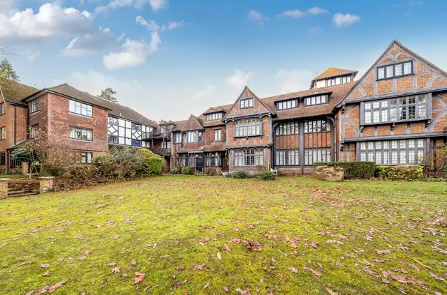 Branksome Park Road, Camberley, Surrey, GU15 2AE, photo 1