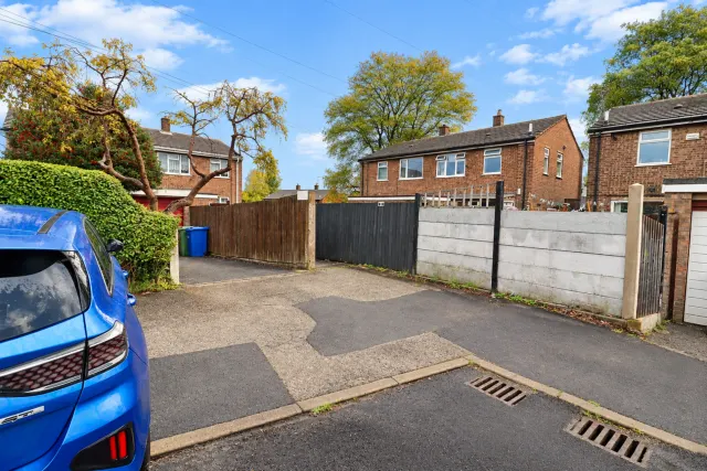 Glencoe Drive, Cannock, photo 2