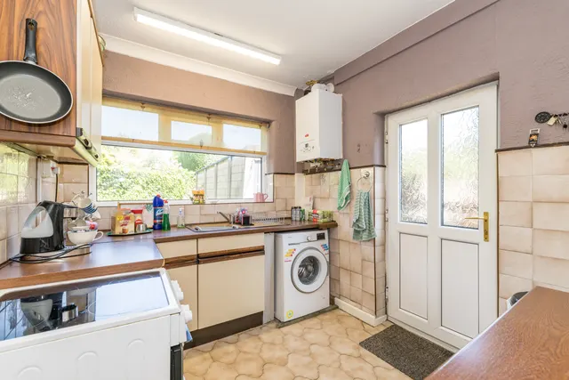 Stroud Close, Whelley, WN2, photo 2