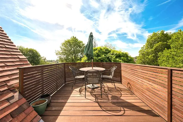 Photo 2 — Shepherds Hill, Highgate, London, N6 5QJ