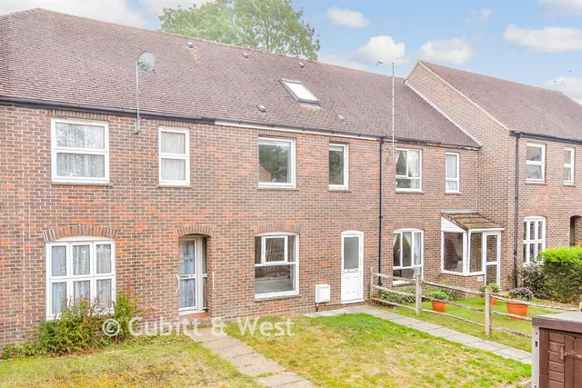 Wantley Hill Estate, Henfield, BN5, photo 1
