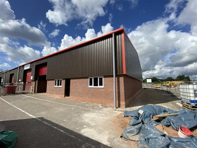 Leons Way, Stafford, ST16, photo 2