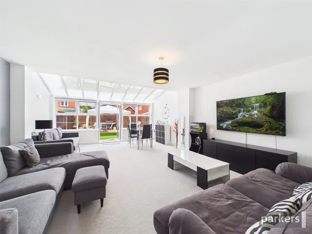Oak Grove, Woodley, RG5, photo 2