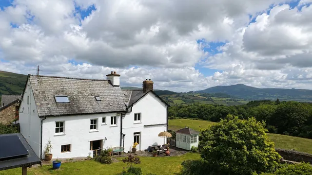 Llangattock, Crickhowell, NP8, photo 2