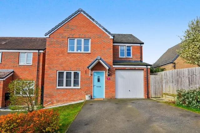 York Way, Harlestone Grange, photo 1