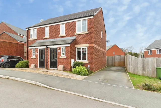 Nixon Lane, Stone, ST15, photo 1