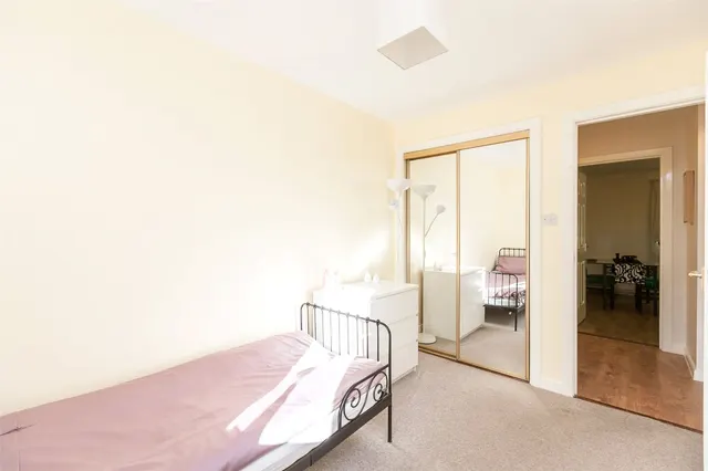 Duddingston Road, Edinburgh, EH15, photo 3
