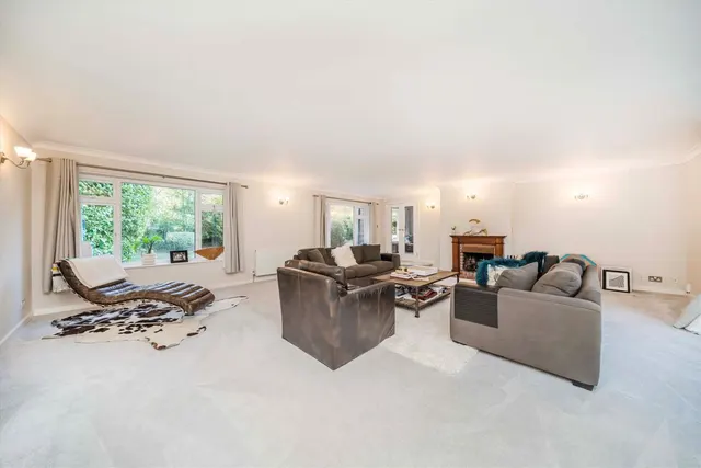 Fairmile Park Road, Cobham, KT11, photo 2