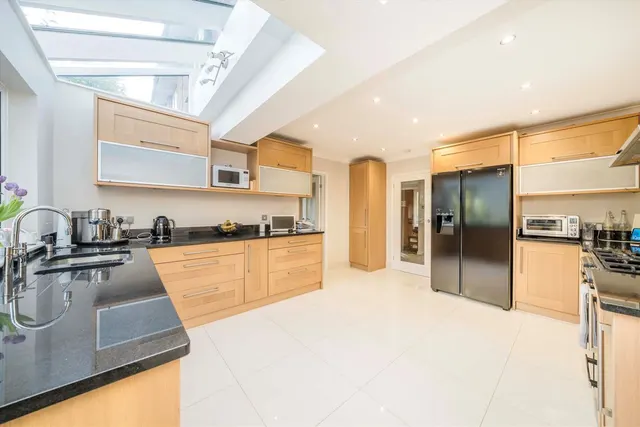 Fairmile Park Road, Cobham, KT11, photo 3