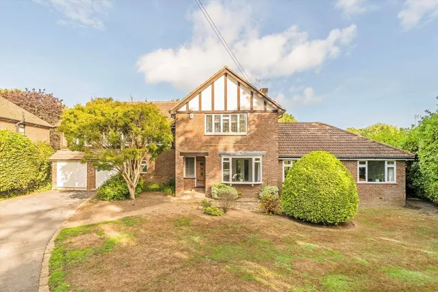 Fairmile Park Road, Cobham, KT11, photo 1