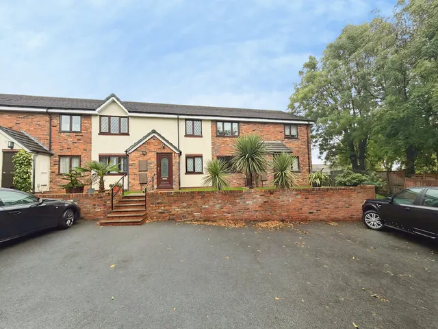 Church Hill Court, Wednesbury, WS10, photo 1