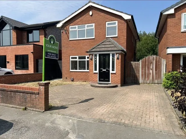 4 bedroom house — Honiton Close, Heywood, Greater Manchester, OL10