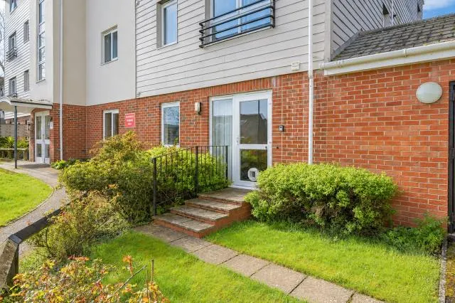 Rossetti Close, Basingstoke, RG24, photo 3