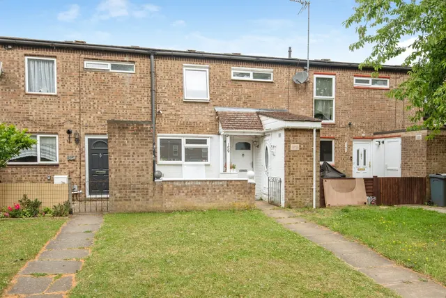 Canterbury Way, Stevenage, SG1, photo 1