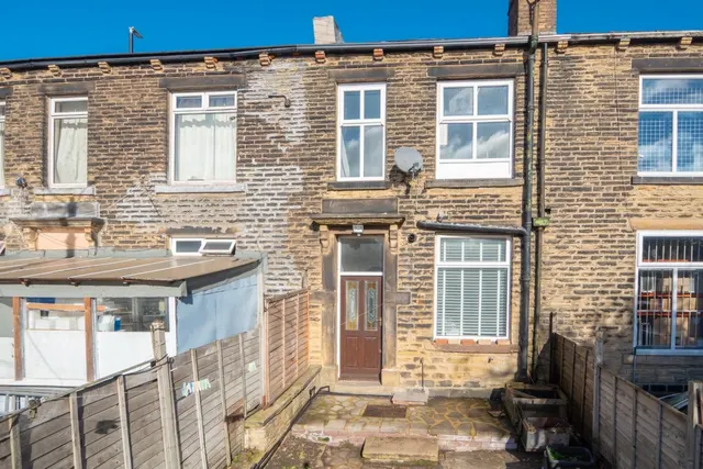 Chapeltown, Pudsey, LS28, photo 1
