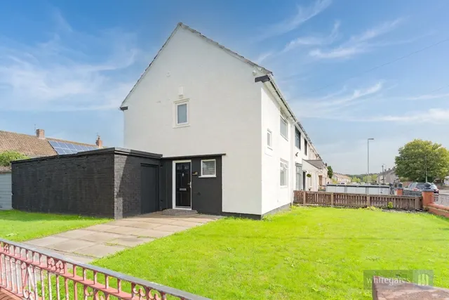 Middle Way, Liverpool, L11, photo 2
