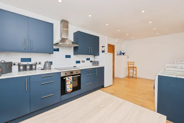 Photo 3 — Vassall Road, Bristol, BS16
