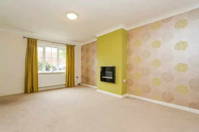 Combine Close, Sutton Coldfield, B75, photo 2