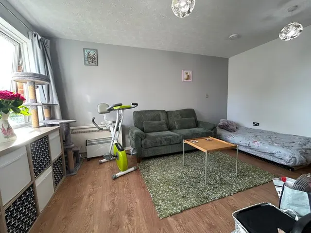 Framlingham Grove, Kenilworth, CV8, photo 2
