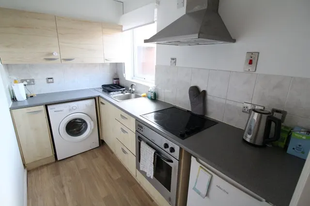 Framlingham Grove, Kenilworth, CV8, photo 3