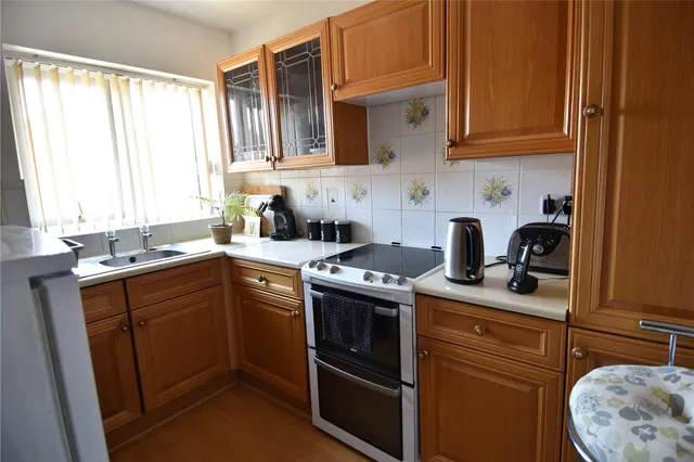 Photo 3 — Heriotts Court, Droitwich, Worcestershire, WR9 8HJ