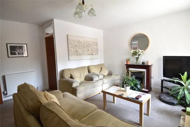 Photo 2 — Heriotts Court, Droitwich, Worcestershire, WR9 8HJ