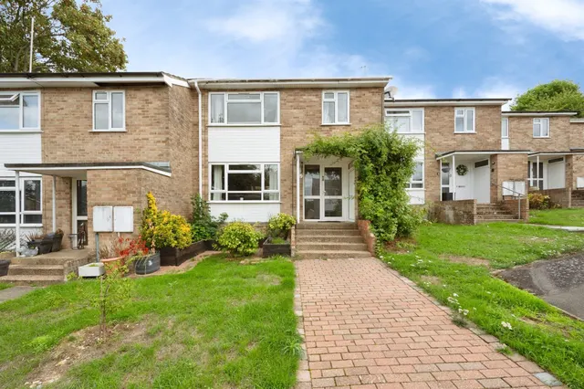 Mann Close, Whitchurch, RG28, photo 1