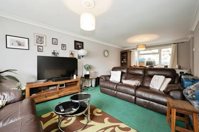 Mann Close, Whitchurch, RG28, photo 2