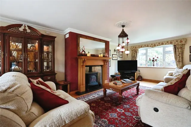 Broadway Road, Childswickham, WR12, photo 3