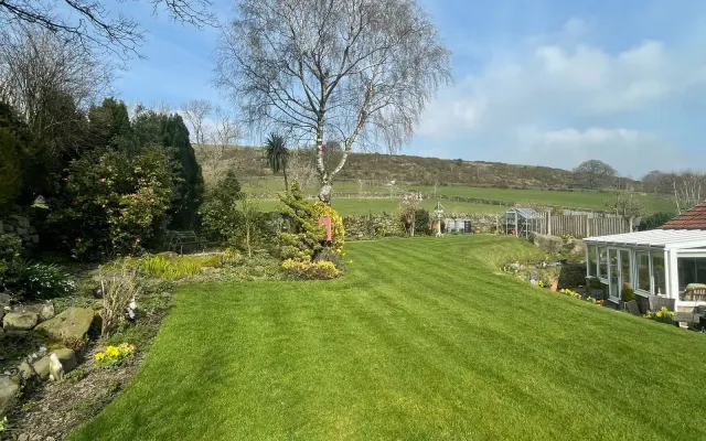 Photo 2 — Copperas Close, Millhouse Green