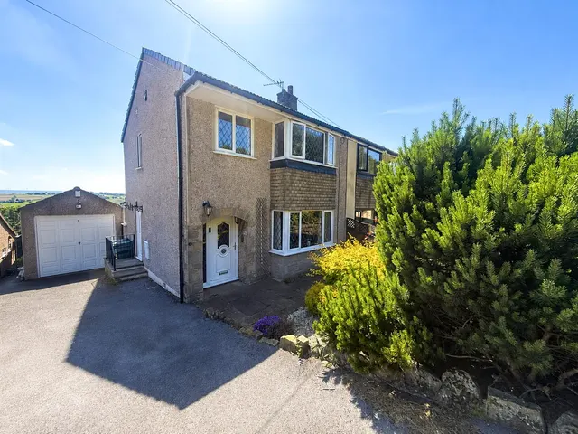 Braithwaite Edge Road, Keighley, BD22 6RA, photo 1