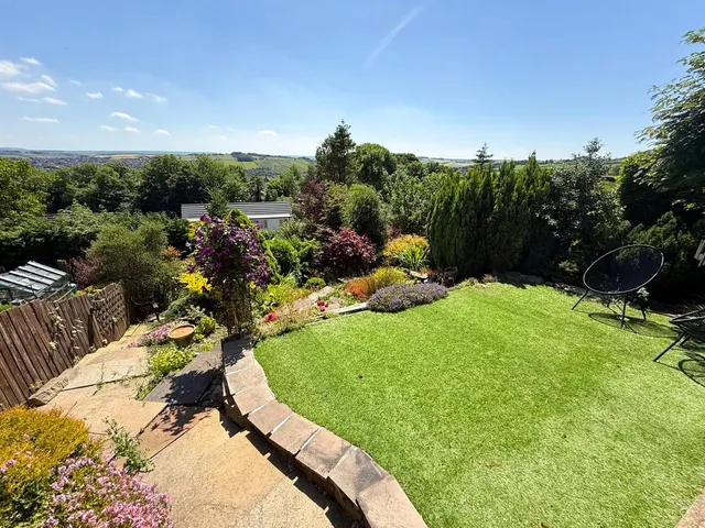 Photo 2 — Braithwaite Edge Road, Keighley, BD22 6RA
